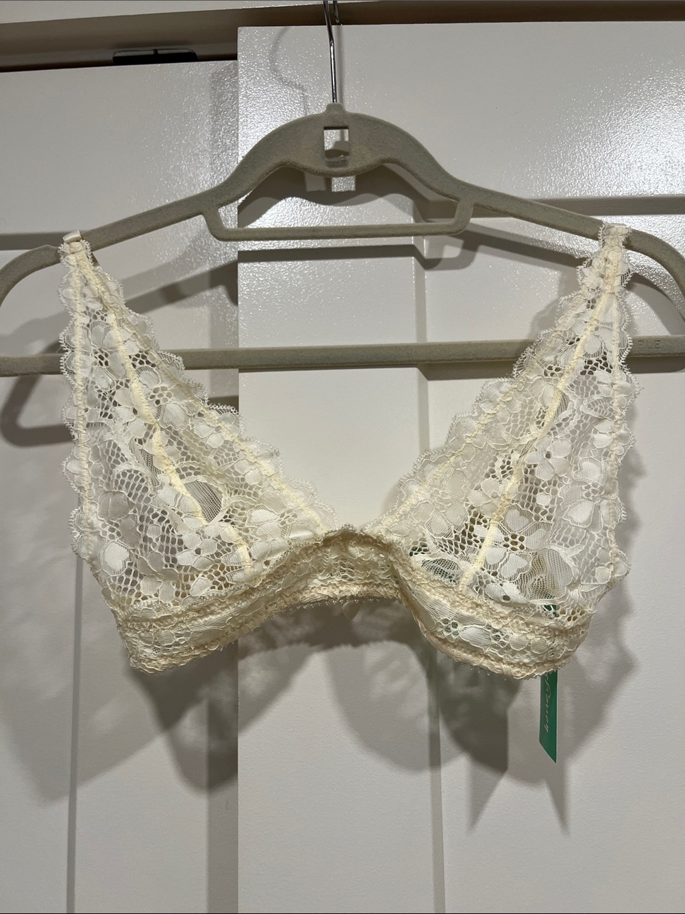 Honeydew Intimates Lace Bralette in Cream NWT